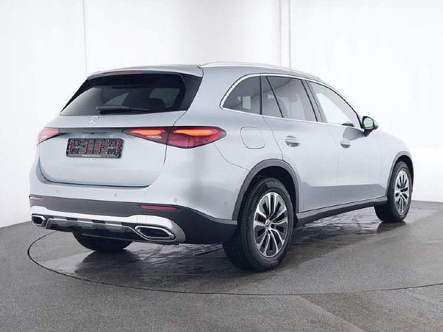 Silber Gebraucht 2024 Mercedes GLC200 SUV | 54.300 € (Etwas zu teuer) - Bild 1/4