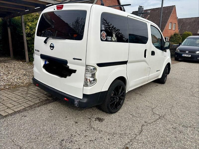 Gebraucht Nissan e-NV200 80 kW (109 PS) 2017 Weiß Van / Kleinbus
