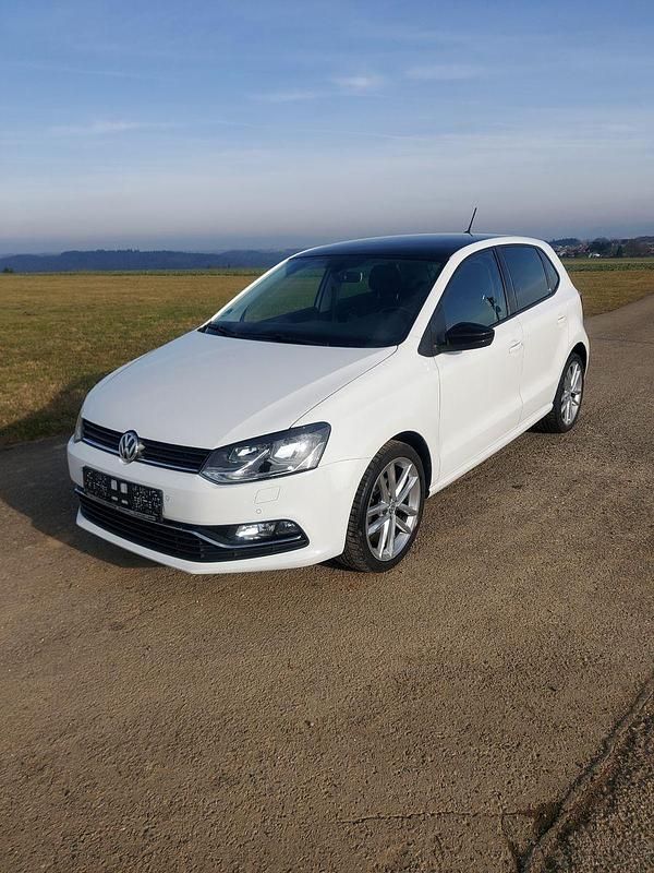 Gebraucht VW Polo Highline 90 PS (66 kW) 2017 Weiß Kleinwagen