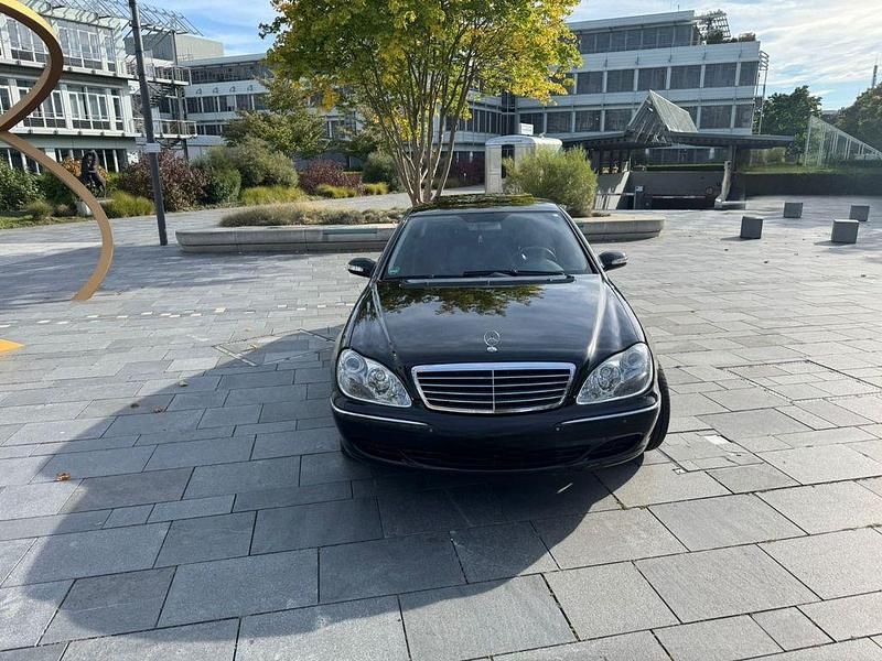 Schwarz Gebraucht 2004 Mercedes S320 Limousine | 5.900 € (Fairer Preis) - Bild 1/4