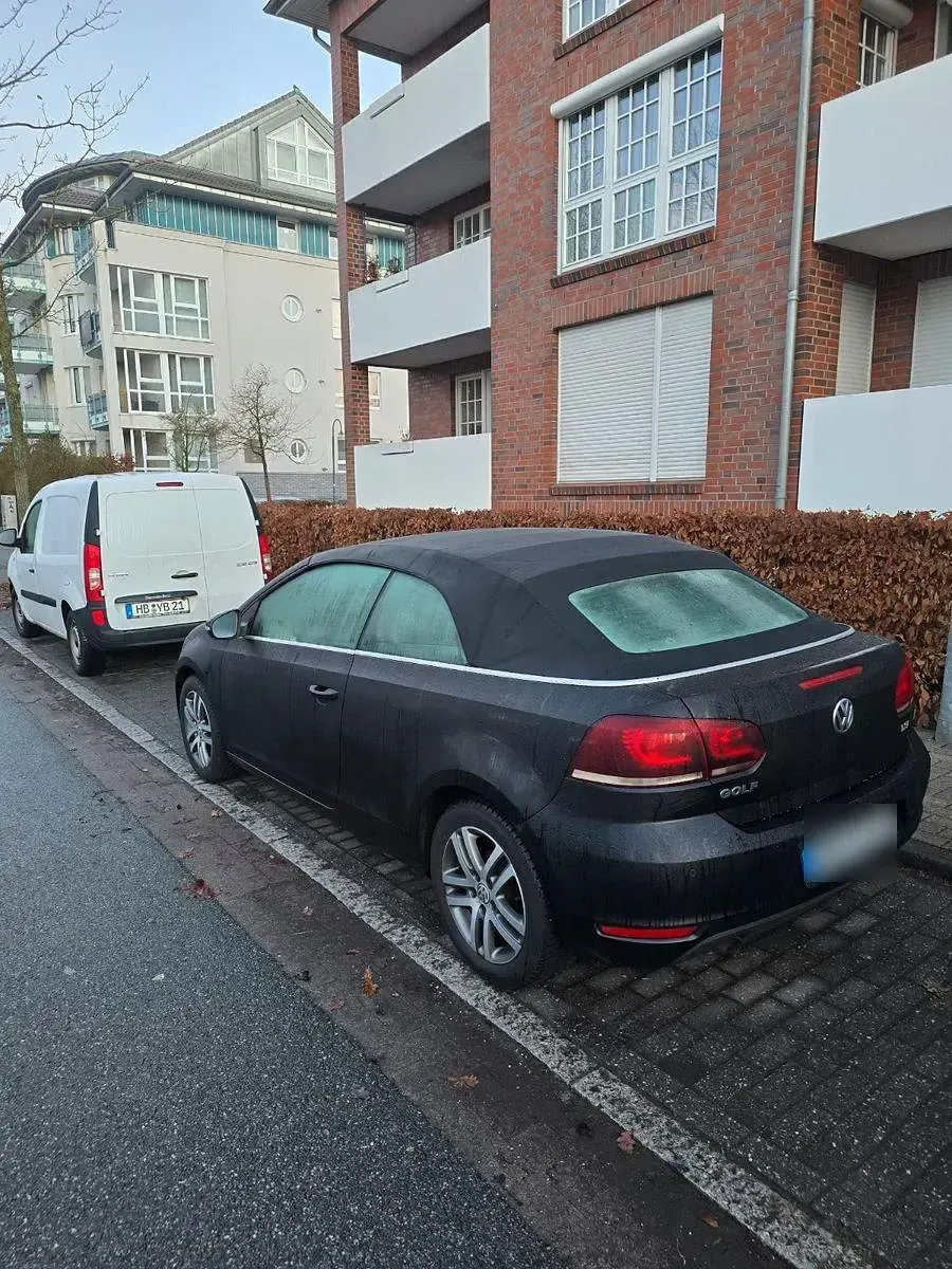 Gebraucht VW Golf Cabriolet 105 PS (77 kW) 2012 Schwarz Cabrio