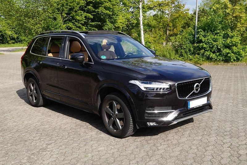Schwarz Gebraucht 2016 Volvo XC90 Momentum SUV | 22.500 € (Superpreis) - Bild 1/4