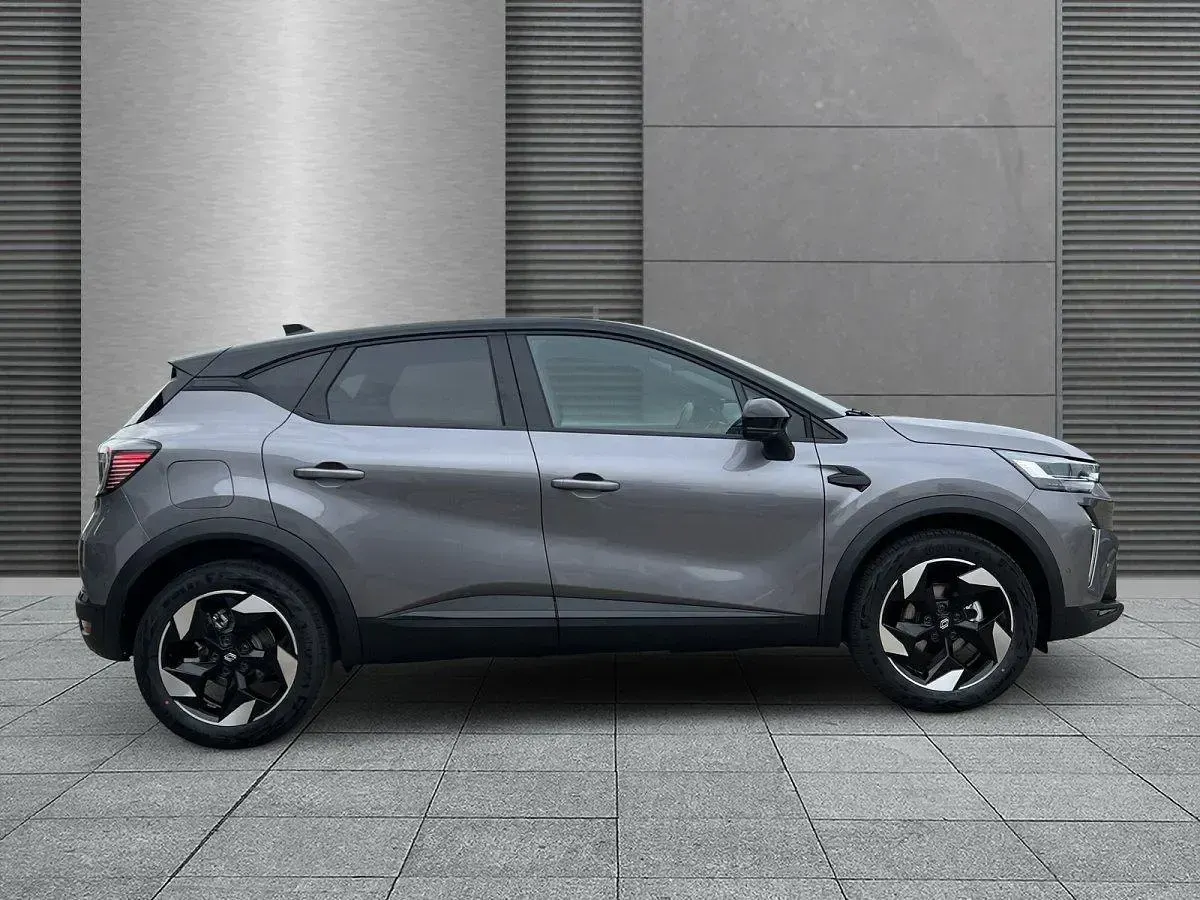 Neu Renault Captur Techno 91 PS (66 kW) 2026 Stahlgrau + blackpearlschwarz SUV