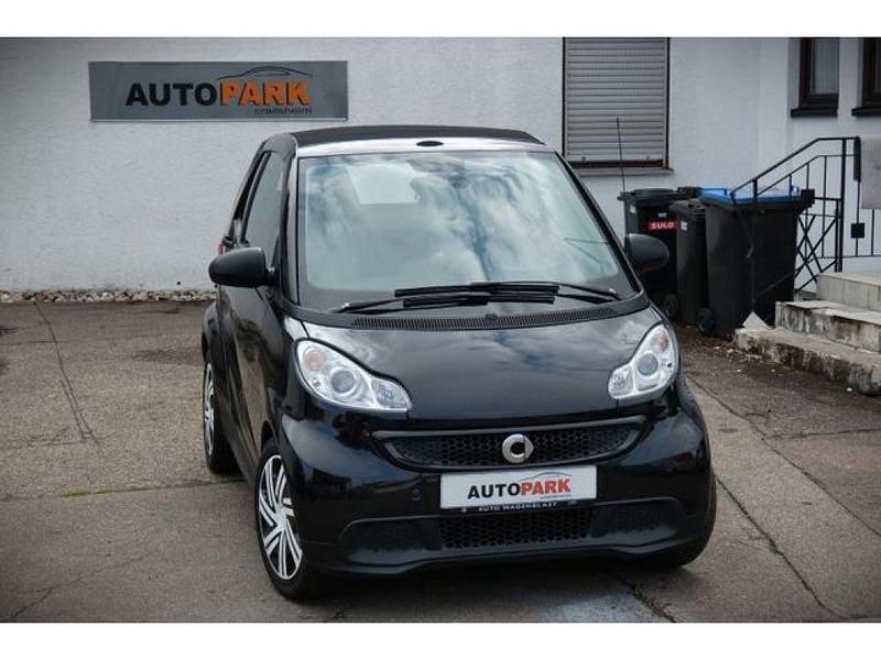 Nachtschwarz Gebraucht 2014 Smart ForTwo Cabrio Cabrio | 5.990 € (Fairer Preis) - Bild 1/4