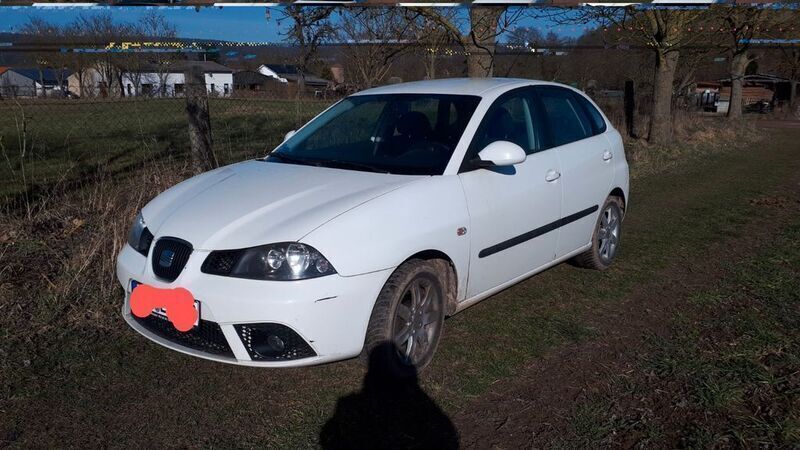 Weiß Gebraucht 2009 Seat Ibiza Limousine | 1.000 € - Bild 1/1