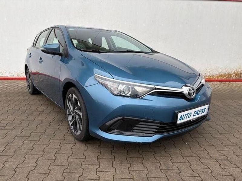 Gebraucht Toyota Auris Cool 99 PS (72 kW) 2016 Blau Limousine