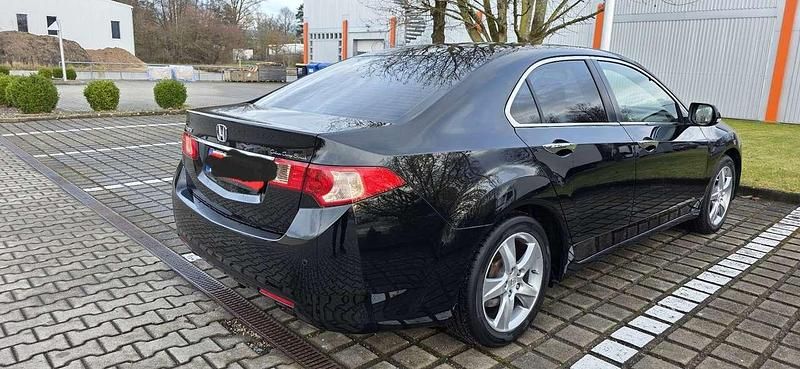 Gebraucht Honda Accord Executive 150 PS (110 kW) 2014 Limousine