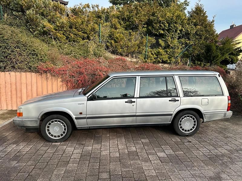 Gebraucht Volvo 740 109 PS (80 kW) 1990 Silber Kombi