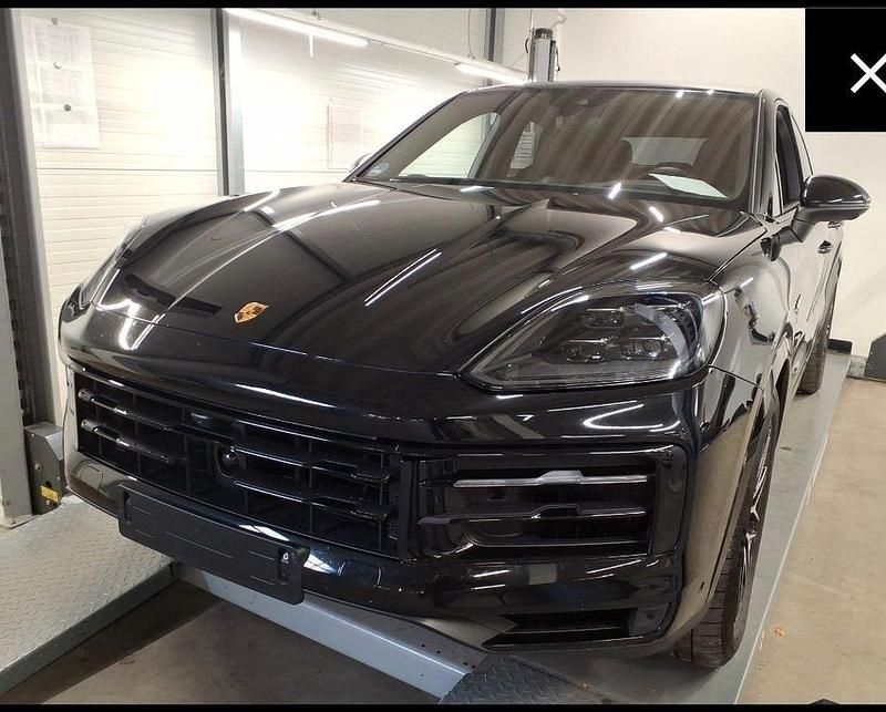 Chromitschwarzmetallic Gebraucht 2024 Porsche Cayenne SUV | 99.999 € (Teuer) - Bild 1/4