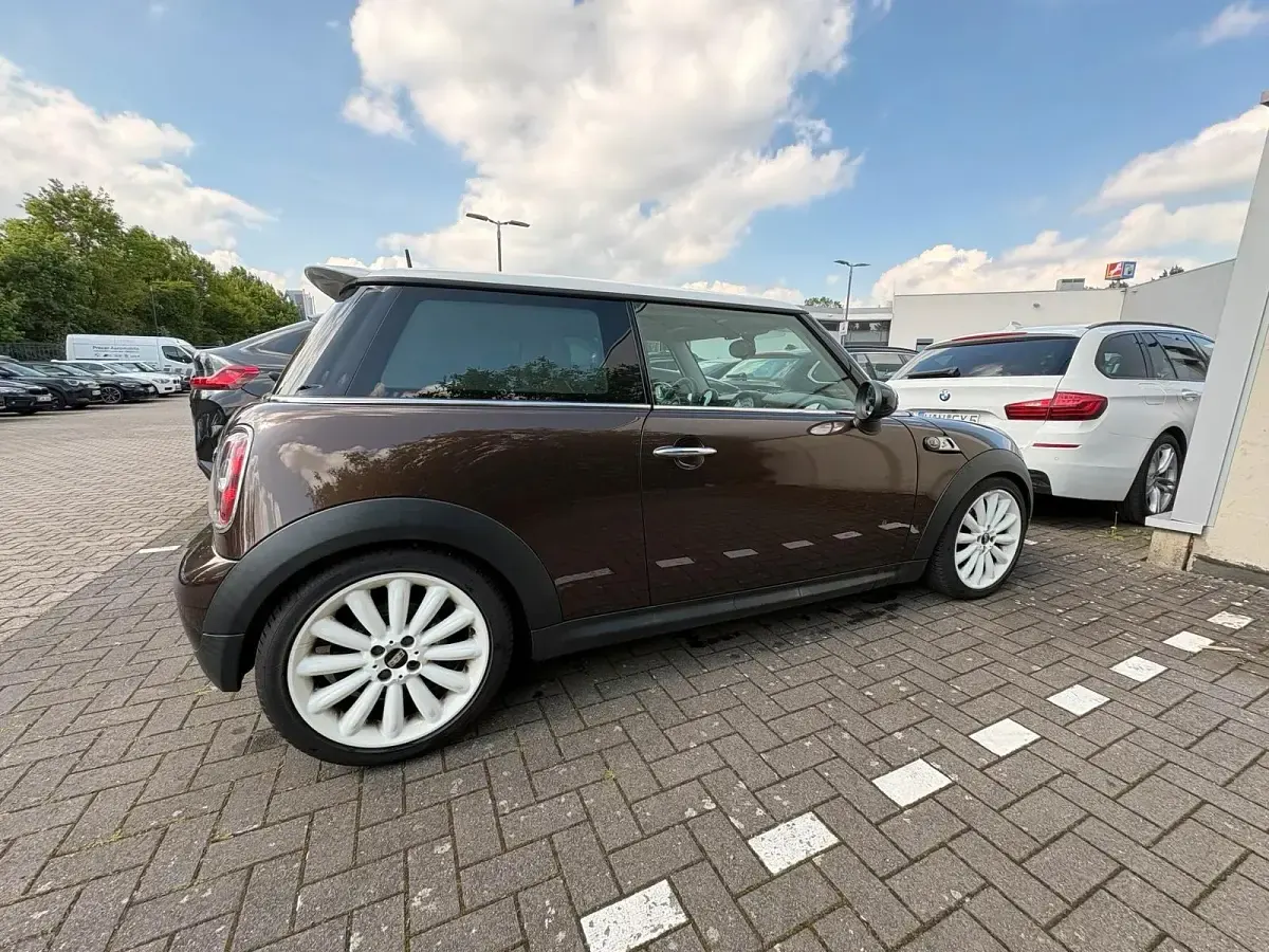 Używany Mini Cooper 122 KM (89 kW) 2010 Brązowy Hatchback