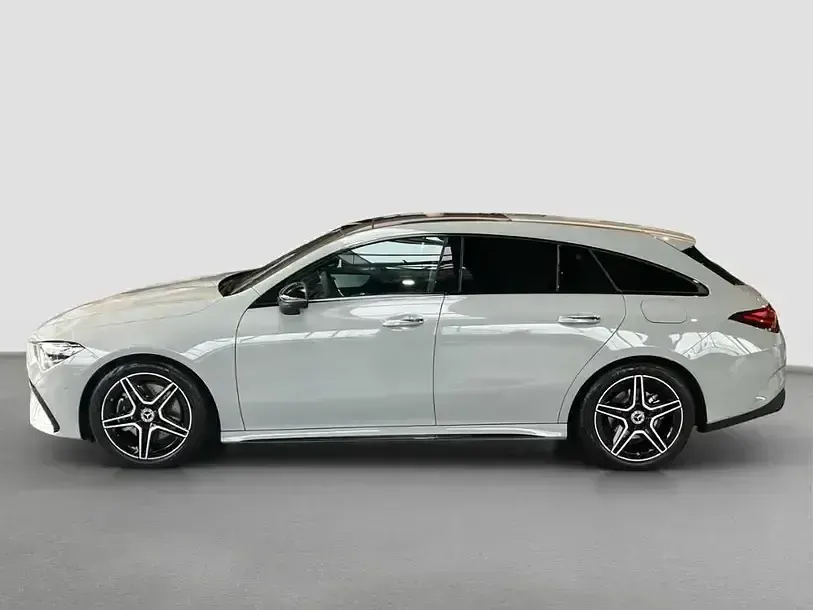 Gebraucht Mercedes CLA200 AMG line 150 PS (110 kW) 2025 Grau Kombi