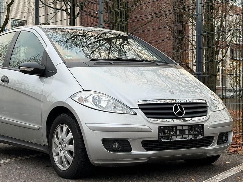 Silber Gebraucht 2005 Mercedes A150 Avantgarde Limousine | 5.990 € (Etwas zu teuer) - Bild 1/4