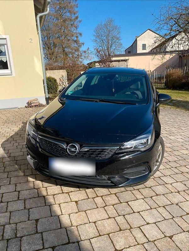Gebraucht Opel Astra Design & Tech 130 PS (95 kW) 2022 Schwarz Kombi