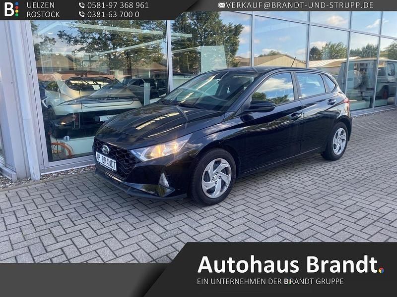 Schwarz Gebraucht 2021 Hyundai i20 Select Limousine | 13.990 € (Fairer Preis) - Bild 1/4