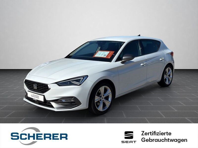 Glacial weiß metallic (metallic) Gebraucht 2024 Seat Leon FR Limousine | 27.500 € (Guter Preis) - Bild 1/4