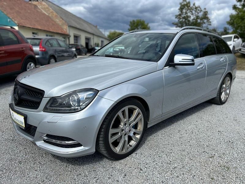 Gebraucht Mercedes C350 Avantgarde 265 PS (194 kW) 2012 Grau Kombi