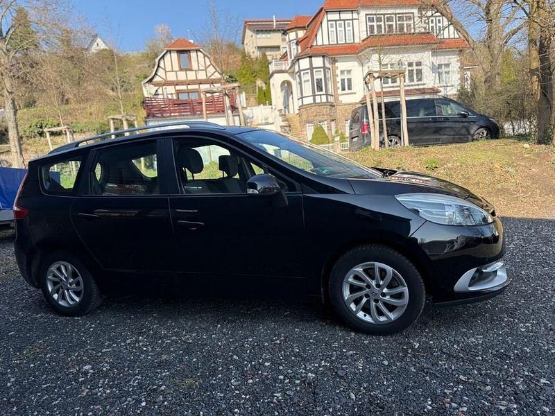 Gebraucht Renault Scénic III Initiale Paris 132 PS (97 kW) 2014 Schwarz Van / Kleinbus