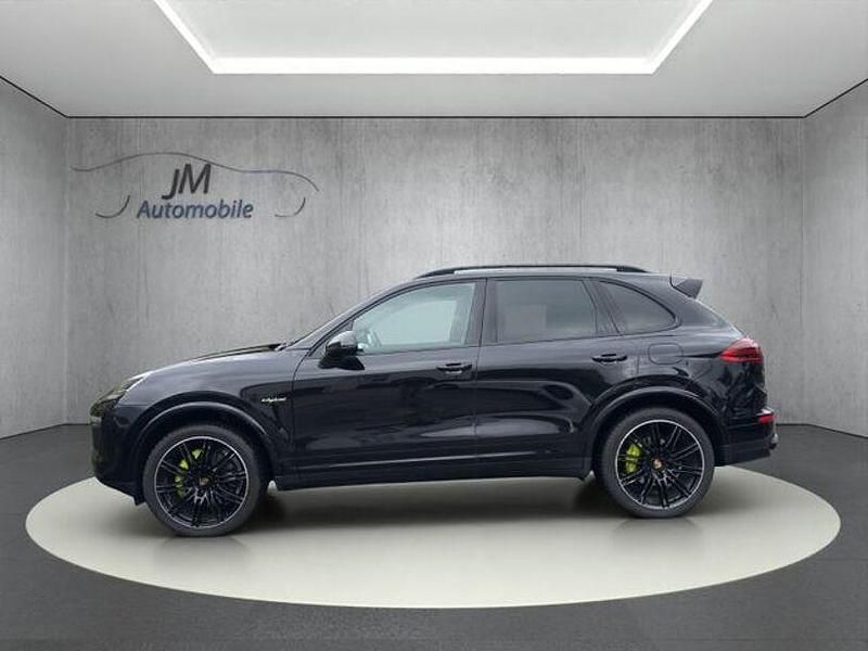 Gebraucht Porsche Cayenne S Chrono 416 PS (305 kW) 2017 Tiefschwarz SUV