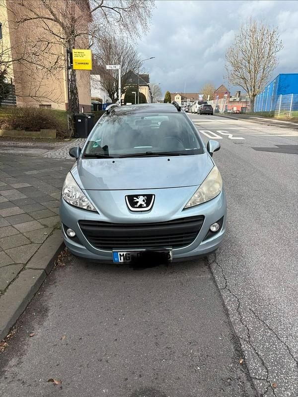 Gebraucht Peugeot 207 95 PS (69 kW) 2011 Grau Kombi