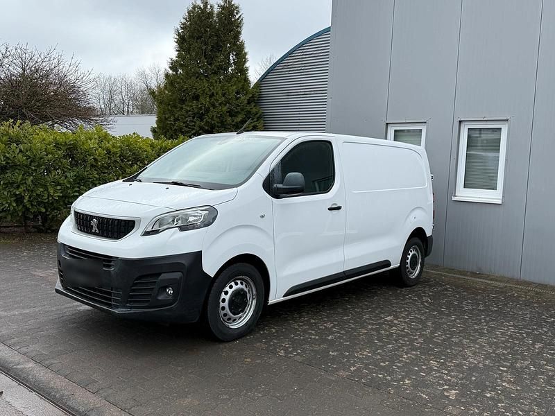 Gebraucht Peugeot Expert 122 PS (89 kW) 2019 Weiß Van