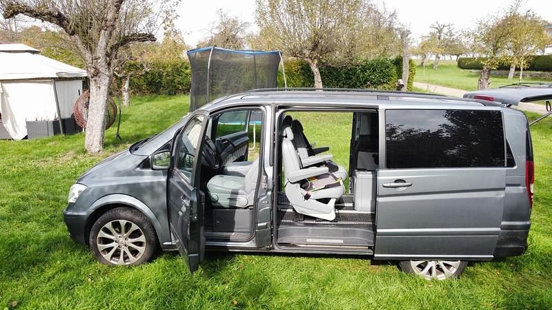 Gebraucht Mercedes Viano Edition 224 PS (164 kW) 2012 Blau Van / Kleinbus