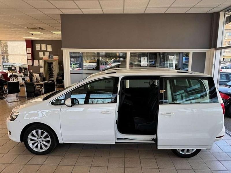 Weiß Gebraucht 2013 VW Sharan Highline Van / Kleinbus | 17.990 € (Fairer Preis) - Bild 1/3