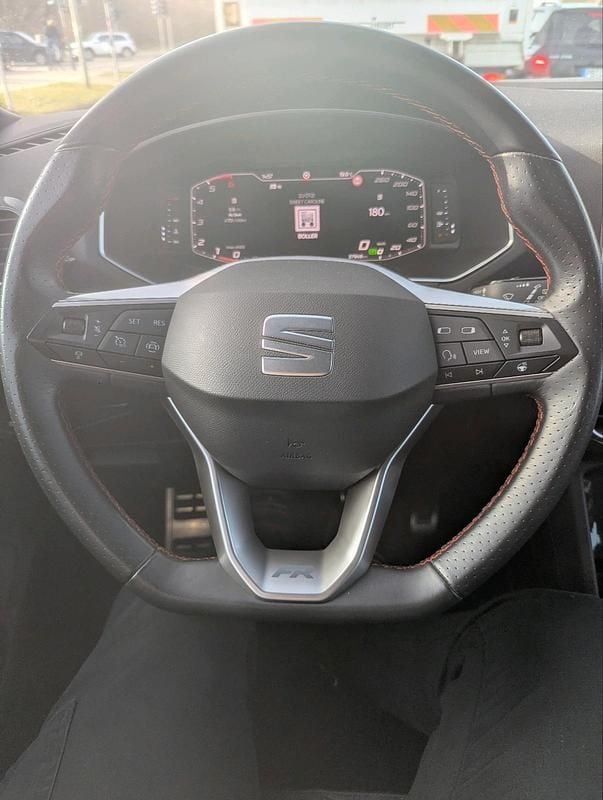 Gebraucht Seat Tarraco FR 150 PS (110 kW) 2023 Schwarz SUV