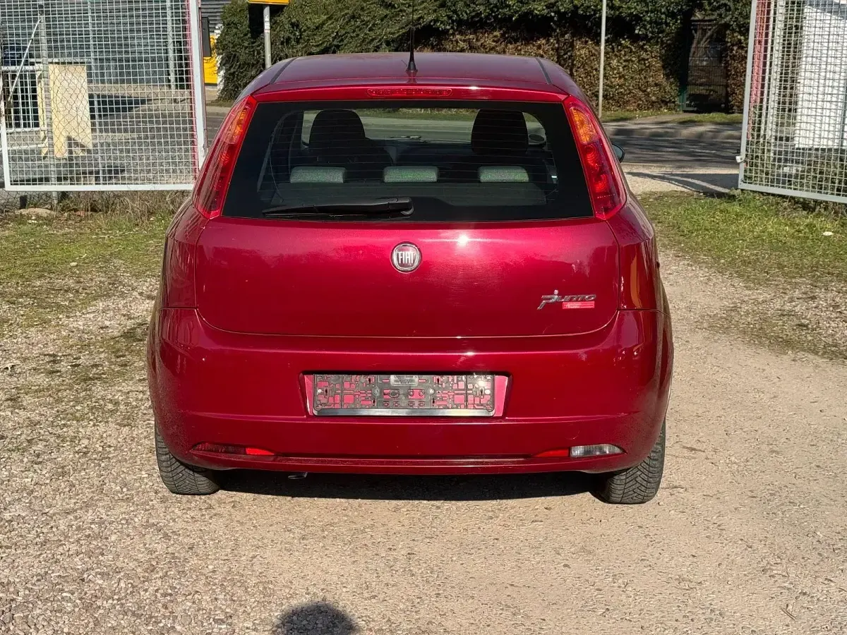 Gebraucht Fiat Grande Punto Dynamic 65 PS (47 kW) 2009 Rot Kleinwagen