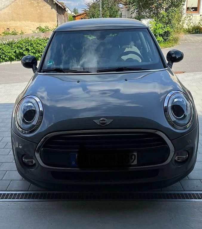 Grau Gebraucht 2015 Mini Cooper D Kleinwagen | 11.799 € (Fairer Preis) - Bild 1/4