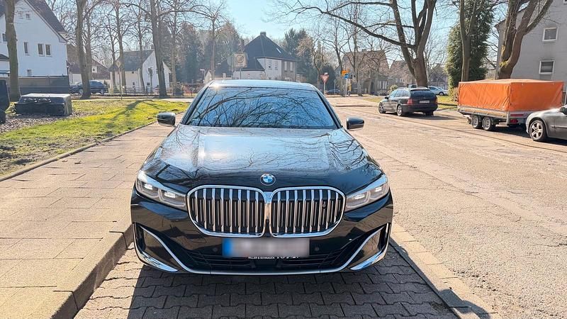 Gebraucht BMW 730 285 PS (209 kW) 2022 Schwarz Limousine