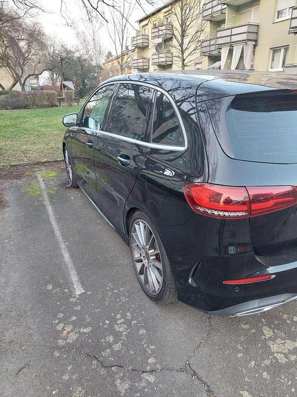 Gebraucht Mercedes B250 AMG line 224 PS (164 kW) 2019 Schwarz Van / Kleinbus