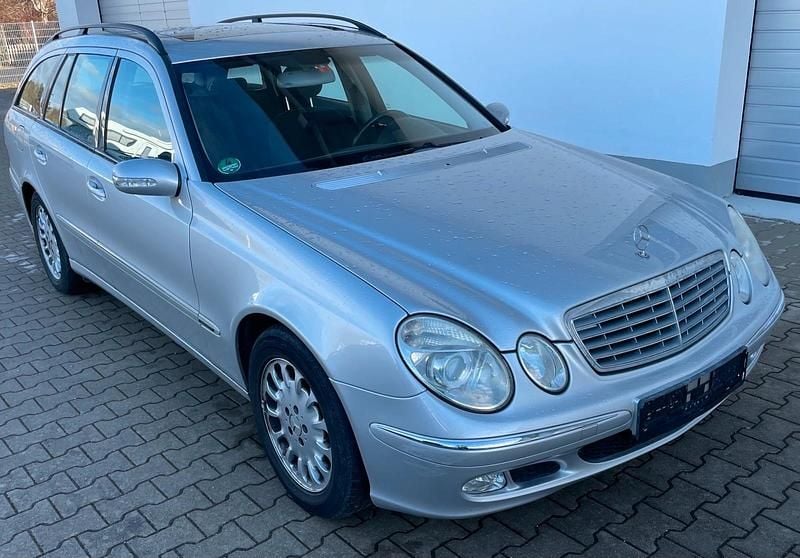 Gebraucht Mercedes E220 Elegance 150 PS (110 kW) 2004 Kombi