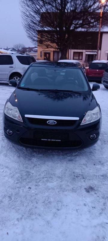 Grün Gebraucht 2008 Ford Focus Style Kleinwagen | 2.499 € (Guter Preis) - Bild 1/4