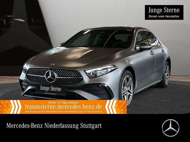 Grau Gebraucht 2023 Mercedes A250 Premium Limousine | 35.990 € (Etwas zu teuer) - Bild 1/3