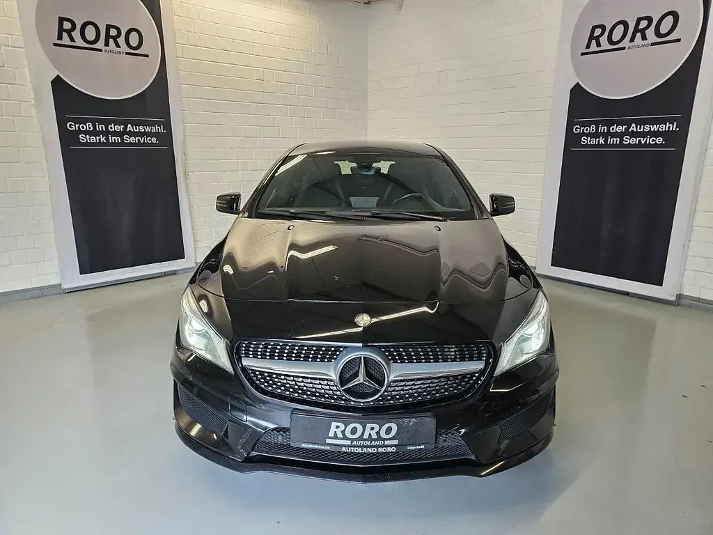 Gebraucht Mercedes CLA200 Shooting Brake 156 PS (114 kW) 2016 Schwarz Kombi