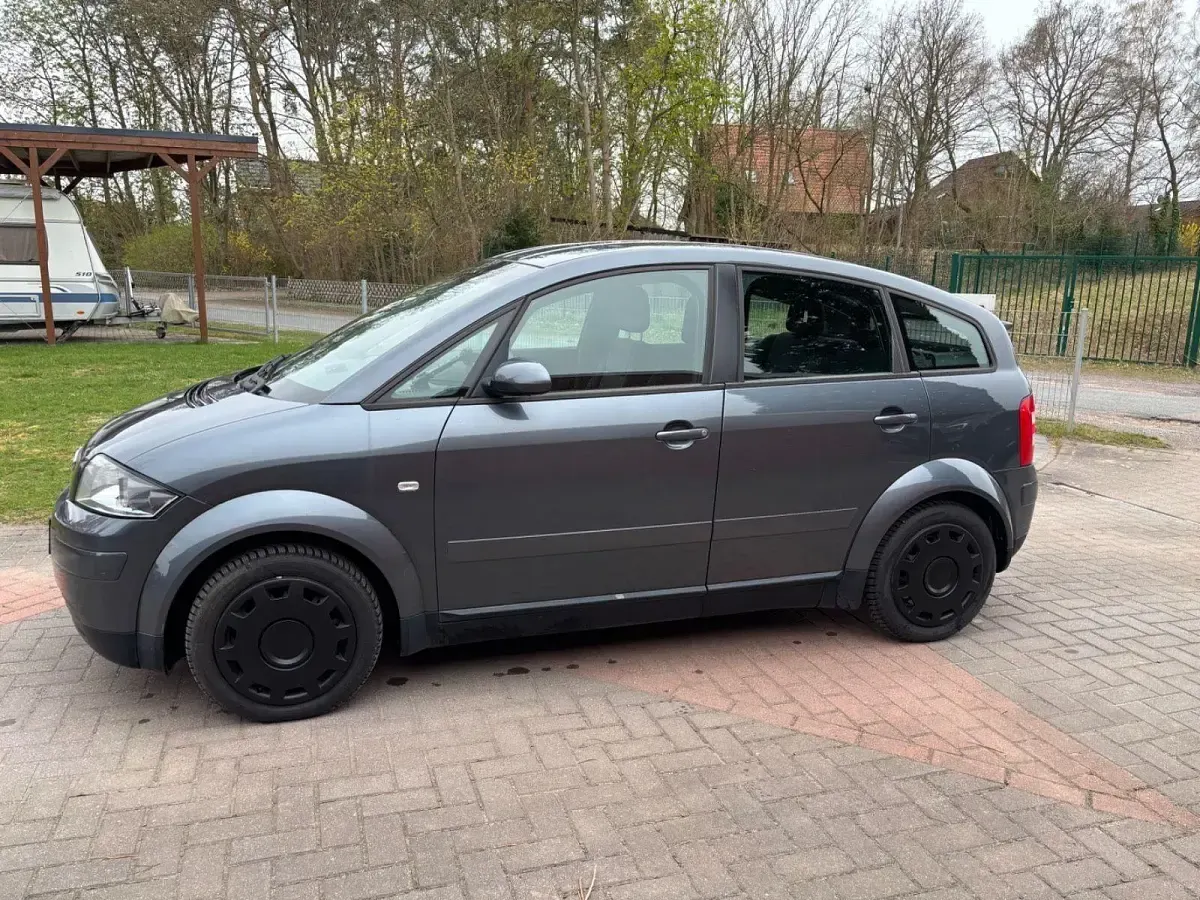 Gebraucht Audi A2 75 PS (55 kW) 2002 Grau Kleinwagen