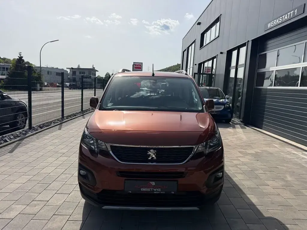 Gebraucht Peugeot Rifter Allure 131 PS (96 kW) 2018 Braun Van / Kleinbus