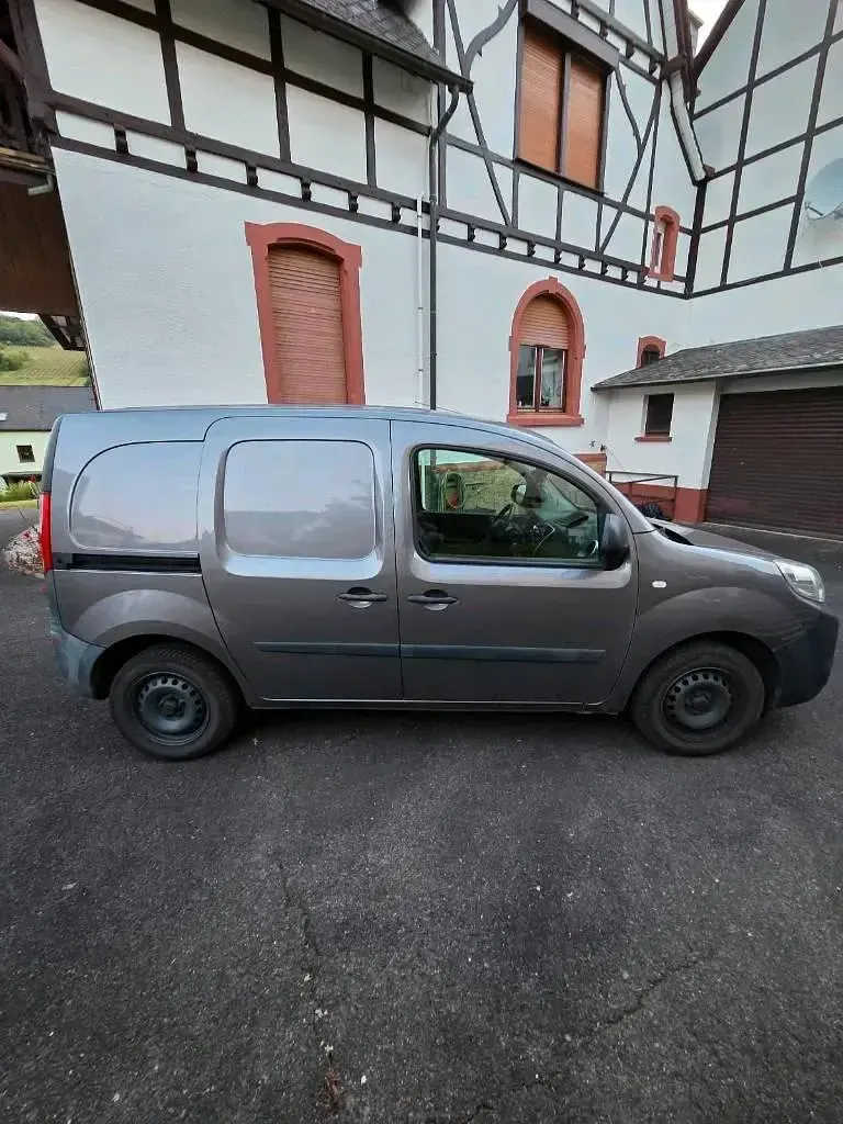 Gebraucht Renault Kangoo 90 PS (66 kW) 2017 Grau Van / Kleinbus