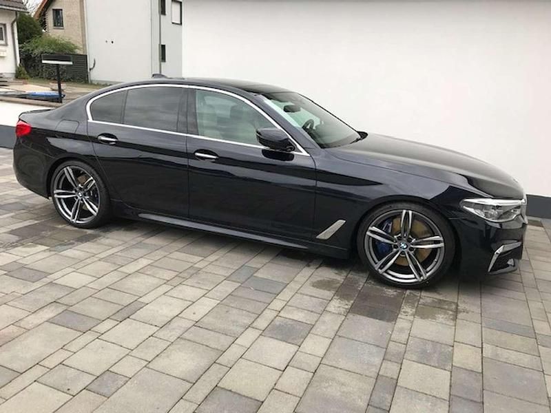 Schwarz Gebraucht 2019 BMW 540 M Sport Limousine | 36.000 € (Superpreis) - Bild 1/4