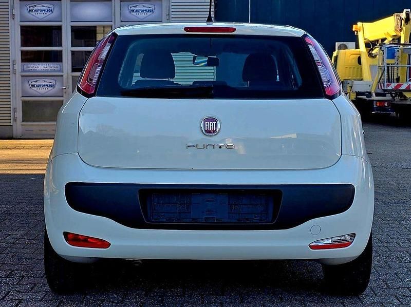 Gebraucht Fiat Punto Evo 77 PS (56 kW) 2011 Weiß Kleinwagen