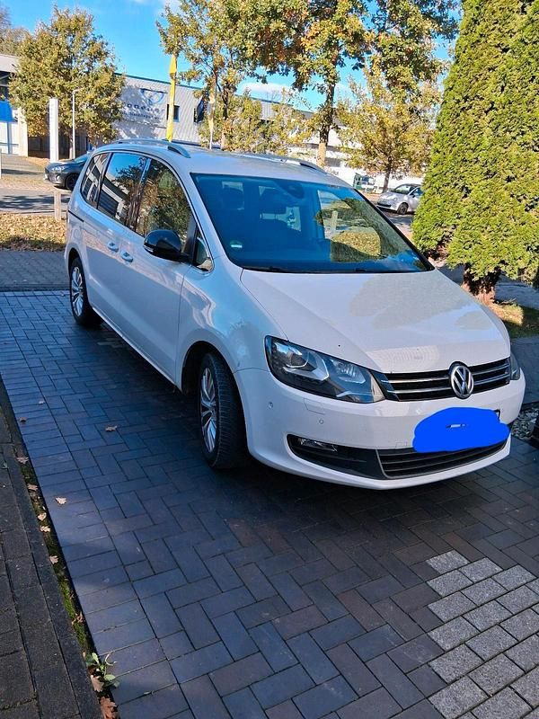 Weiß Gebraucht 2012 VW Sharan Van / Kleinbus | 9.100 € (Guter Preis) - Bild 1/4