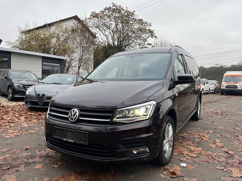 Schwarz Gebraucht 2017 VW Caddy Maxi Trendline Van / Kleinbus | 13.499 € (Fairer Preis) - Bild 1/4