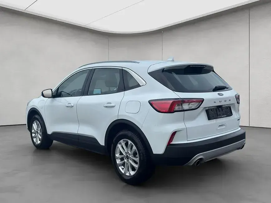Second-hand Ford Kuga Titanium 152 CP (111 kW) 2022 Alb SUV