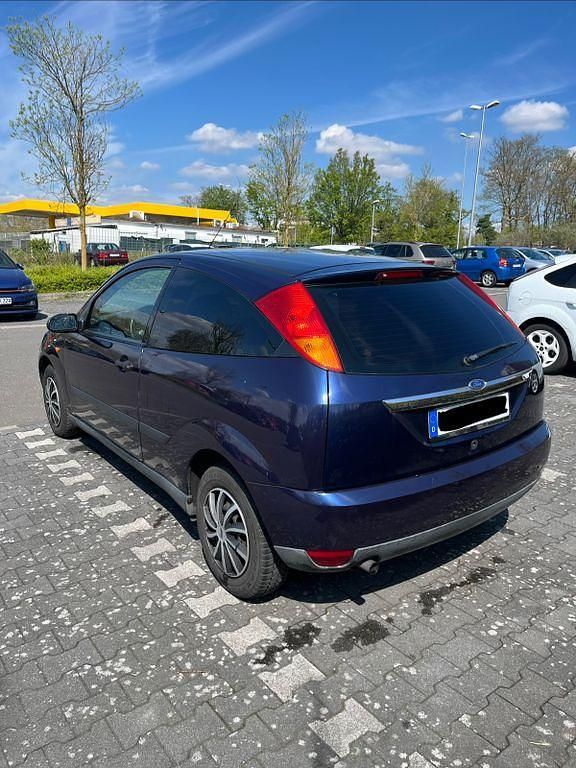 Gebraucht Ford Focus 75 PS (55 kW) 2000 Limousine