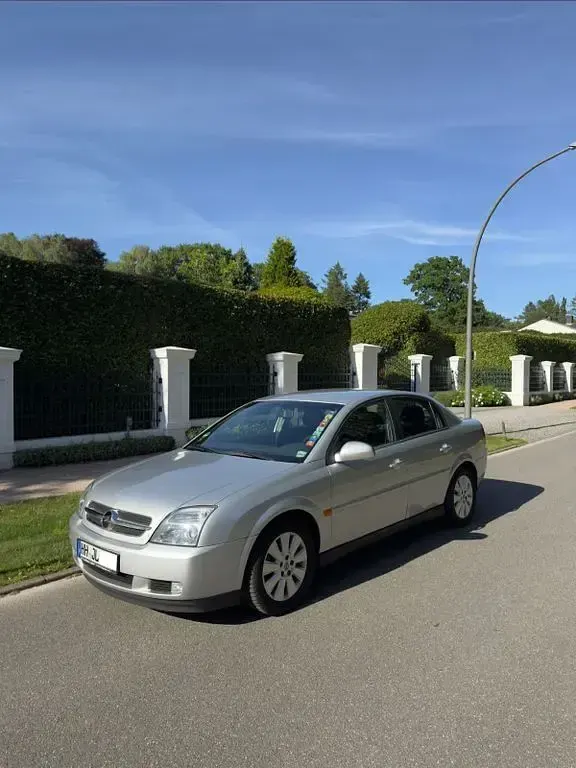 Gebraucht Opel Vectra Comfort 122 PS (89 kW) 2002 Silber Limousine