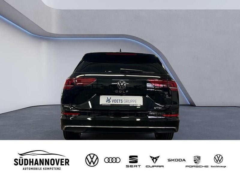 Gebraucht VW Golf VIII 150 PS (110 kW) 2026 Schwarz Kombi