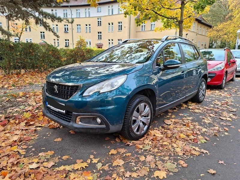 Grün Gebraucht 2016 Peugeot 2008 Style SUV | 5.750 € (Guter Preis) - Bild 1/4