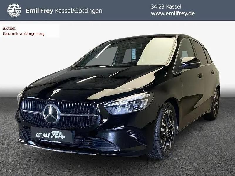 Gebraucht Mercedes B200 Advanced 163 PS (119 kW) 2025 Schwarz Van / Kleinbus