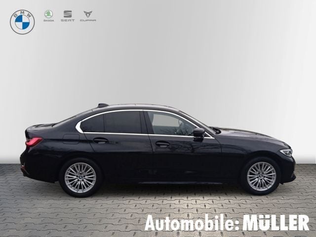 Gebraucht BMW 320 Luxury Line 184 PS (135 kW) 2021 Black sapphire metallic Limousine