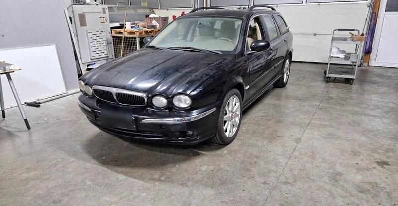 Second-hand Jaguar X-type 131 CP (96 kW) 2005 Negru Break